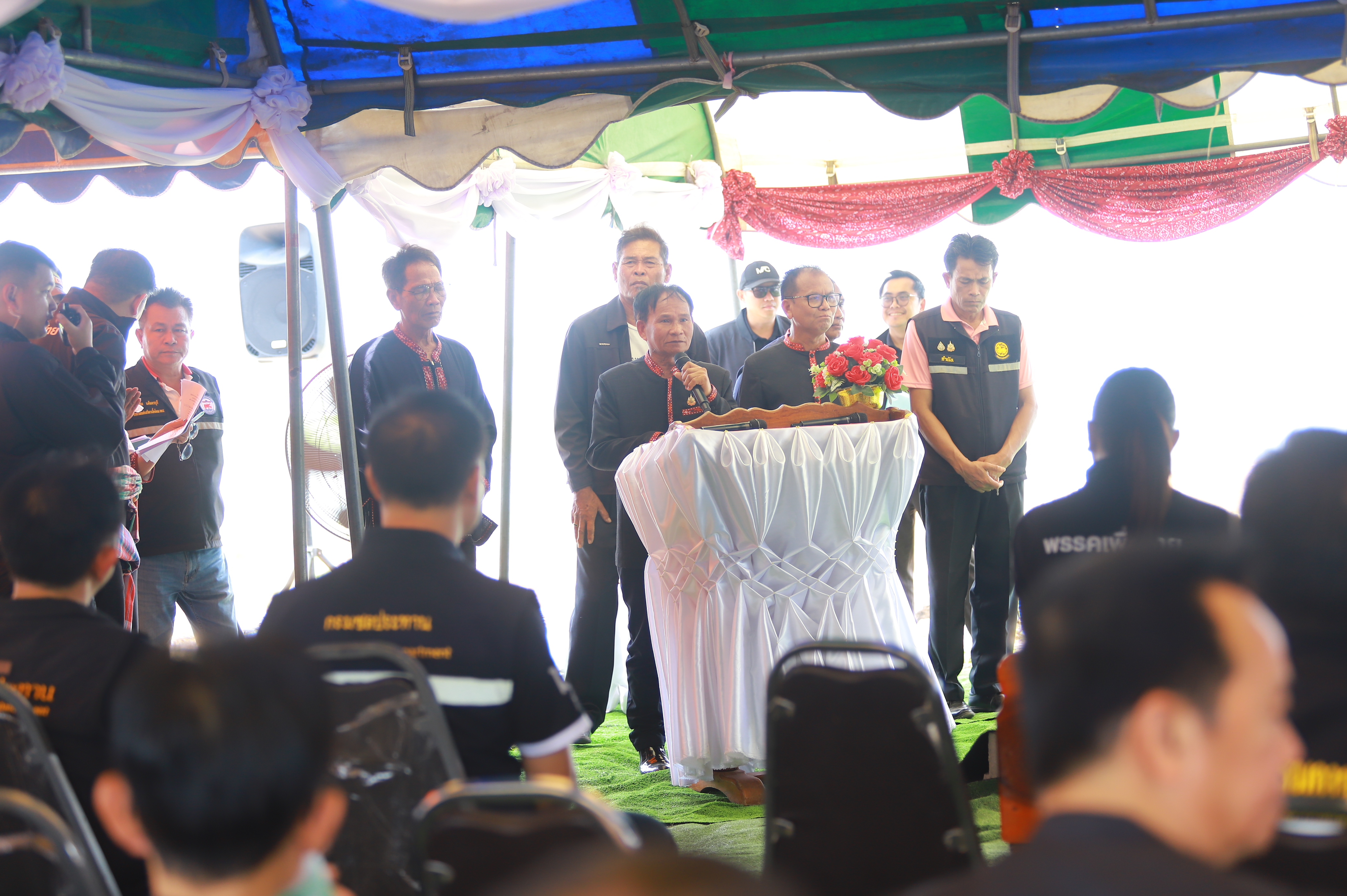 title - ส.ป.ก. ติดตามรัฐมนตรีช่วยว่าการกระทรวงเกษตรและสหกรณ์ (นายวัชระพล ขาวขำ) พร้อมคณะ ลงพื้นที่ตรวจราชการในพื้นที่จังหวัดกาฬสินธุ์ (จุดที่ 2) 